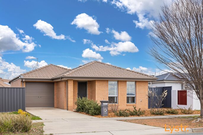 218 MacFarlane Burnet Avenue, MacGregor